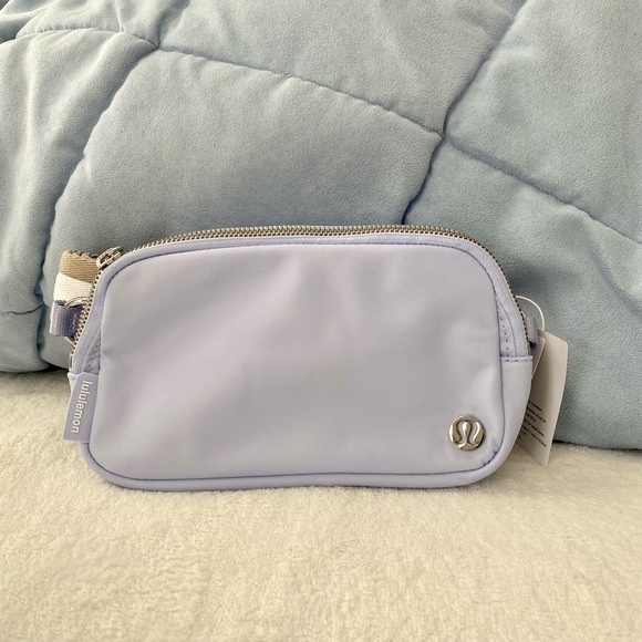 Lululemon everywhere belt bag - Picture 1 of 5